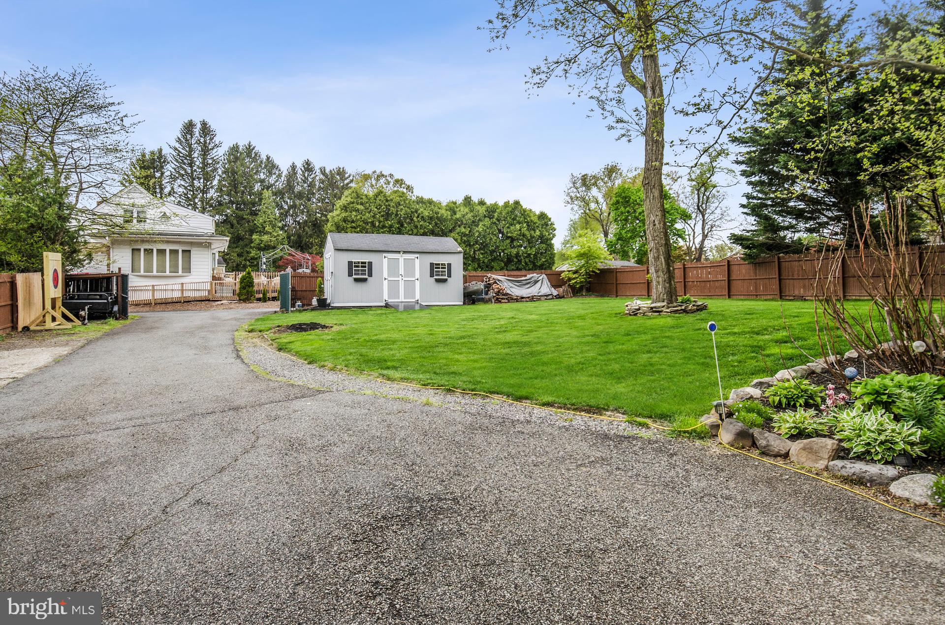 2137 Pennington Road Ewing, NJ 08638 - Photo 23 of 24