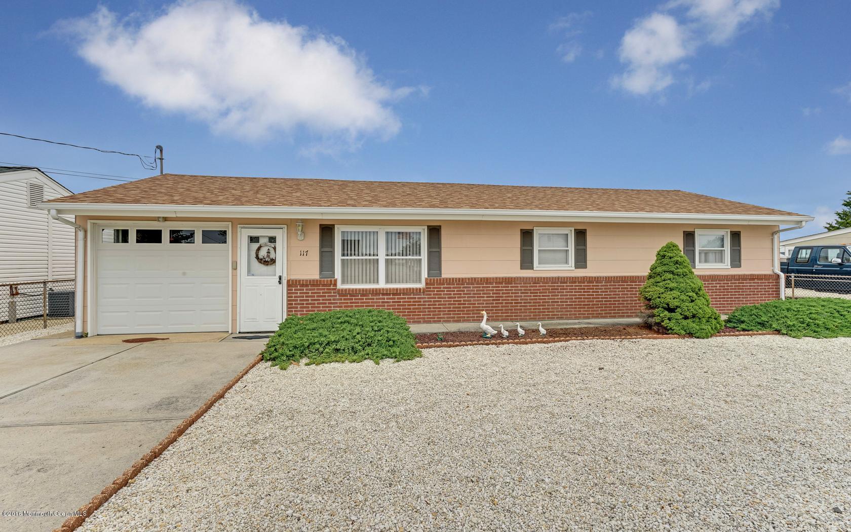 117 Bloomfield Road Barnegat, NJ 08005 - Photo 2 of 31 4