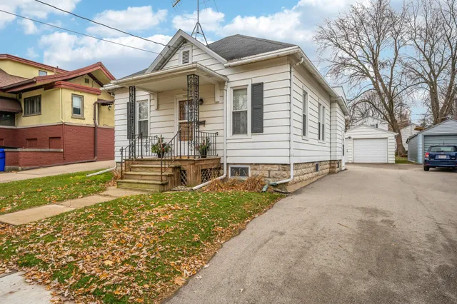 $182,000 | 715 West 4th Street, Appleton, WI 54914