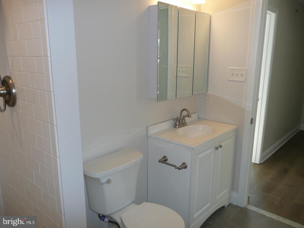 536 Easton Road, Unit 2 Horsham, PA 19044 - Photo 12 of 13 Gallery Image 12