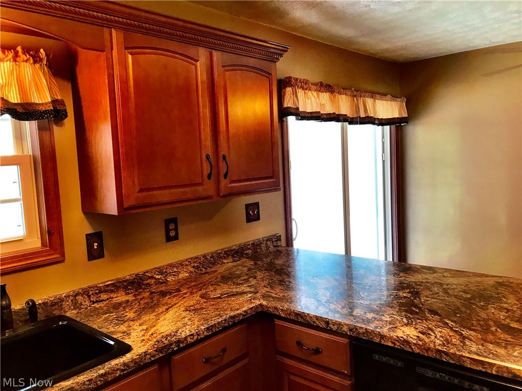 46700 Kurtzman Road Clarington, OH 43915 - Photo 6 of 32 Gallery Image 6