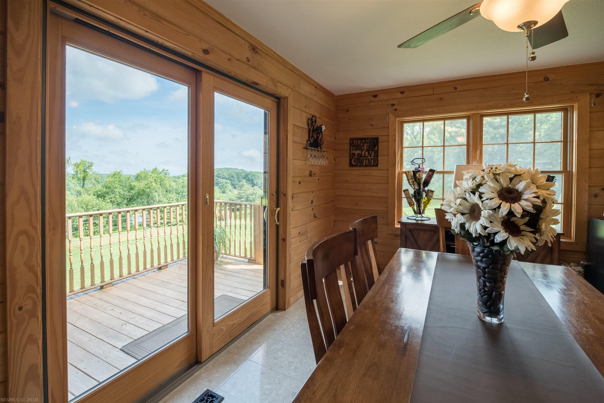 187 Hemlock Ridge Road Hillsville, VA 24343 - Photo 10 of 39 Gallery Image 10