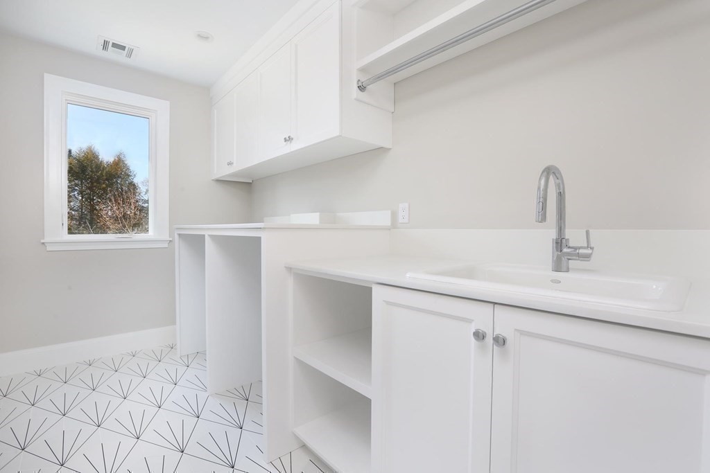 80 East Quinobequin Road Waban, MA 02468 - Photo 19 of 25 Gallery Image 19