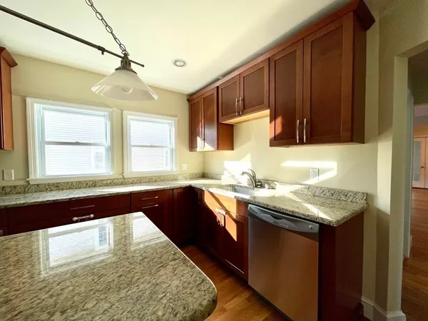 $3,250 | 32 Unity Avenue, Unit 32, Belmont, MA 02478