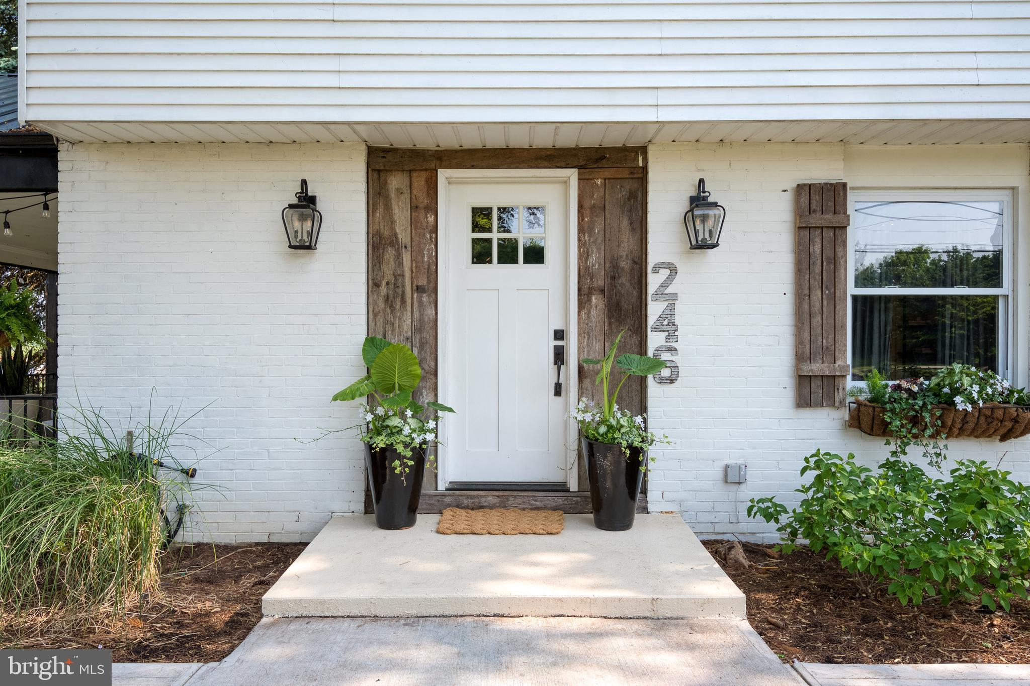 246 East Oregon Road Lititz, PA 17543 - Photo 7 of 41