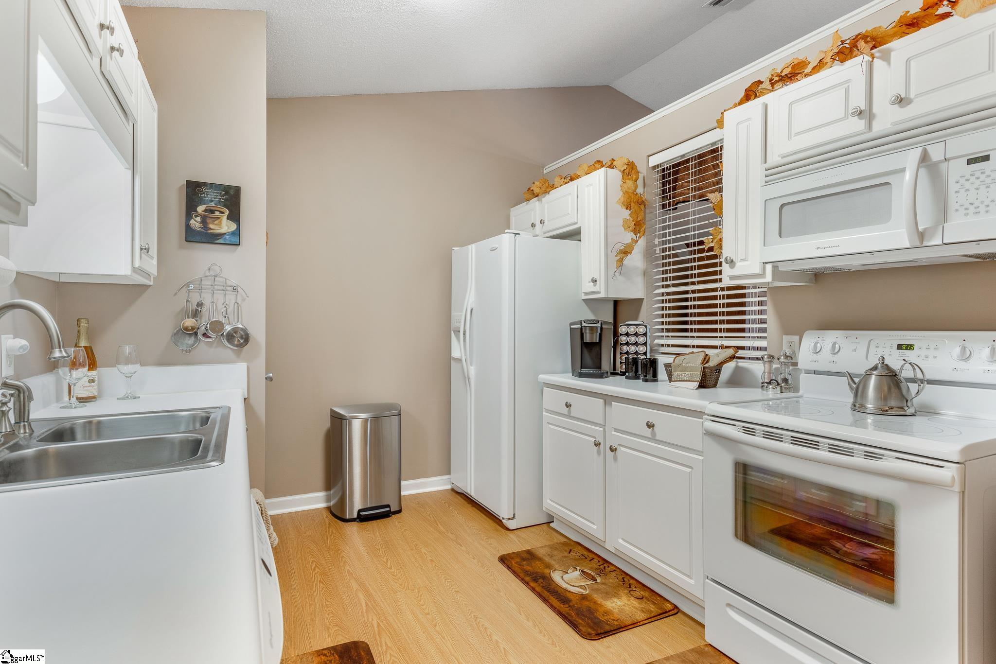 807 Pelham Square Way Greer, SC 29650 - Photo 8 of 25 Gallery Image 8