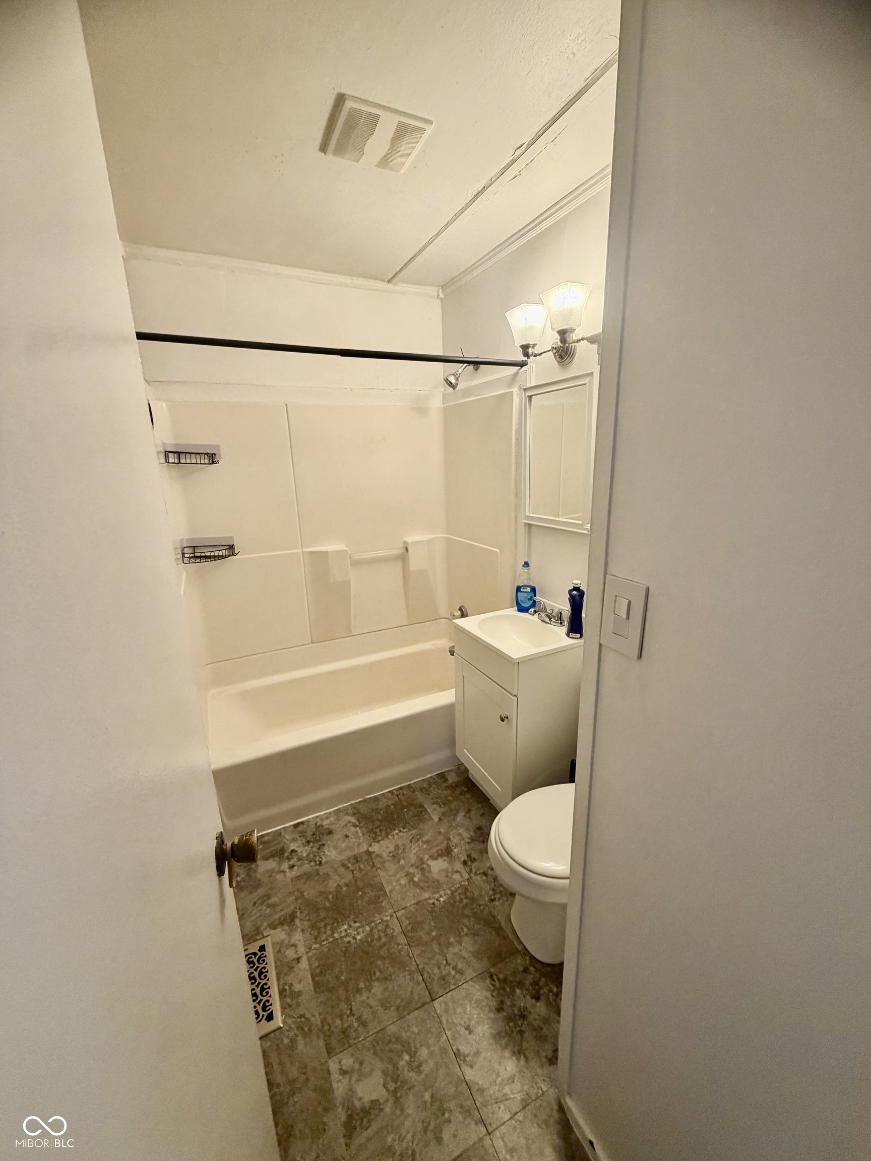 910 Lonsvale Drive Anderson, IN 46013 - Photo 16 of 19