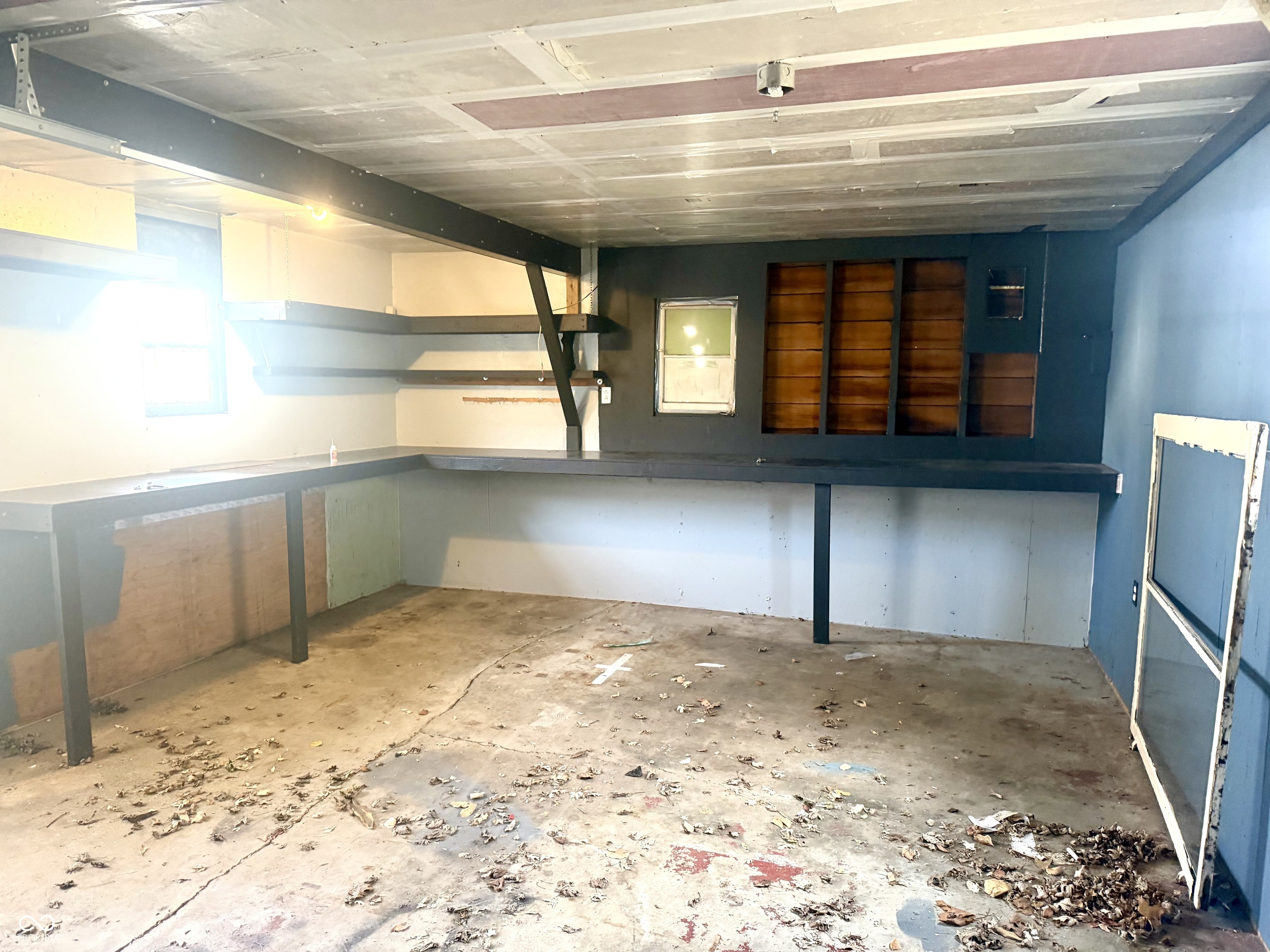 910 Lonsvale Drive Anderson, IN 46013 - Photo 17 of 19