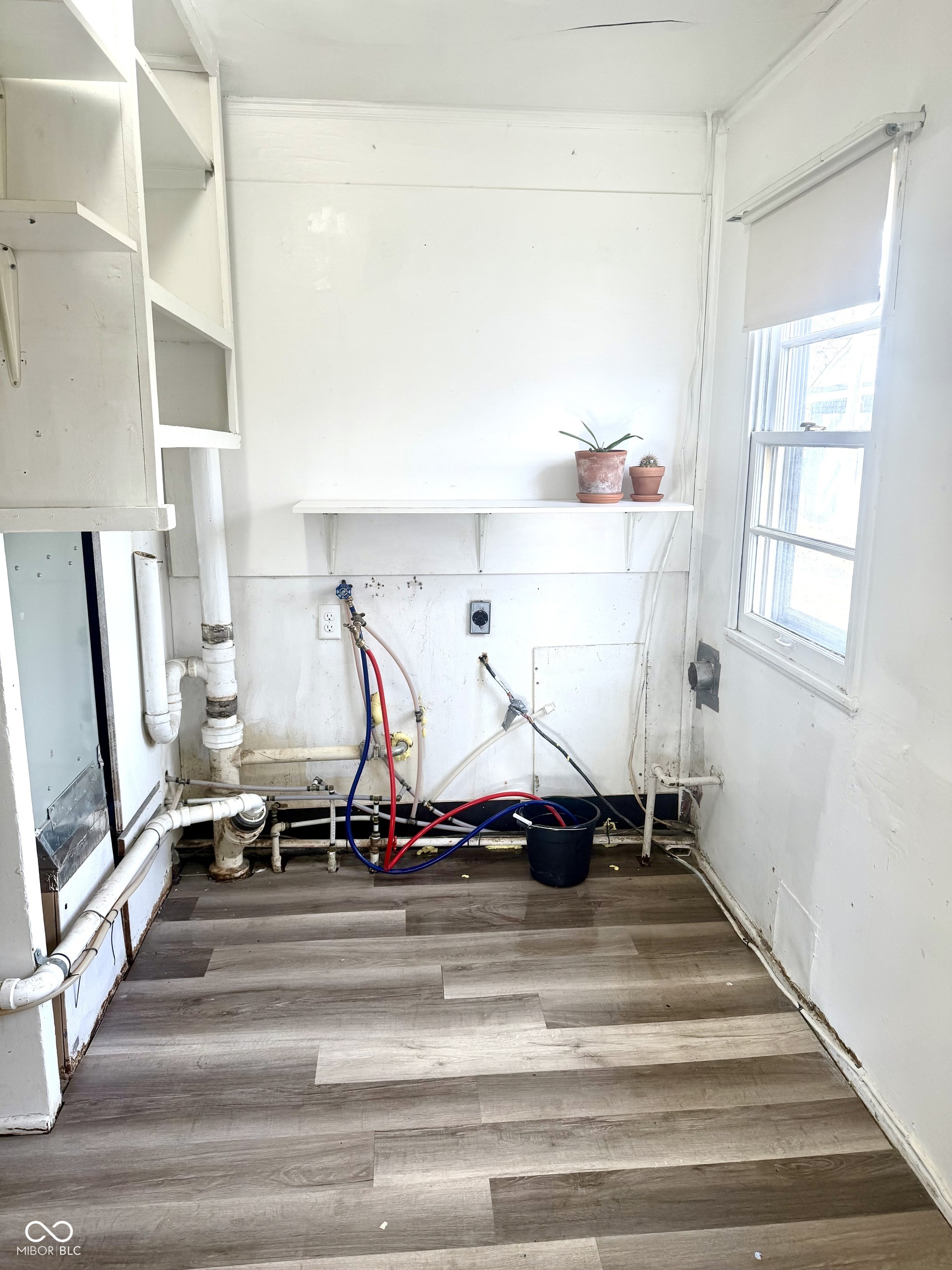 910 Lonsvale Drive Anderson, IN 46013 - Photo 10 of 19