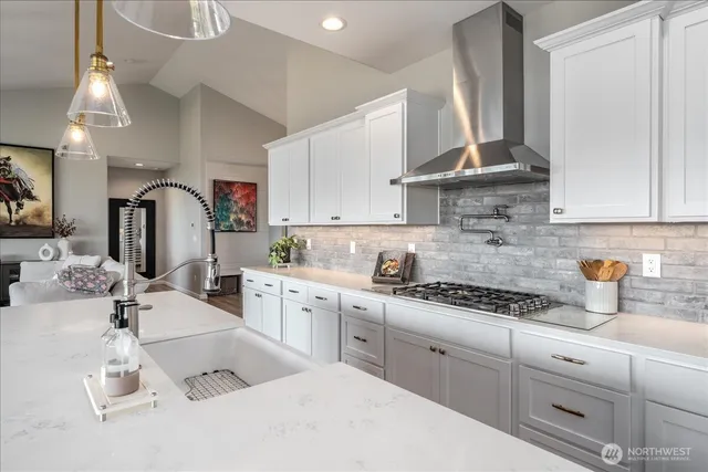 $1,095,000 | 95 Proctor Boulevard, Manson, WA 98831