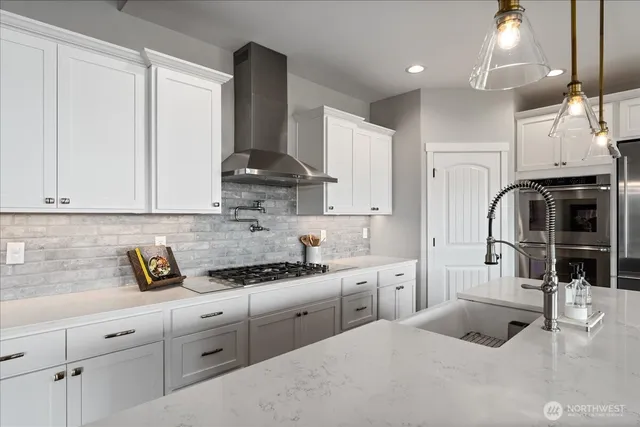 $1,095,000 | 95 Proctor Boulevard, Manson, WA 98831