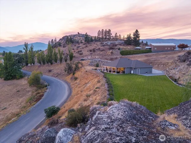 $1,095,000 | 95 Proctor Boulevard, Manson, WA 98831