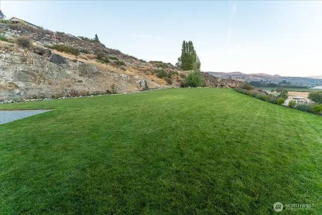 $1,095,000 | 95 Proctor Boulevard, Manson, WA 98831