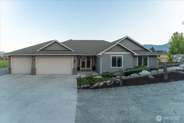 $1,095,000 | 95 Proctor Boulevard, Manson, WA 98831