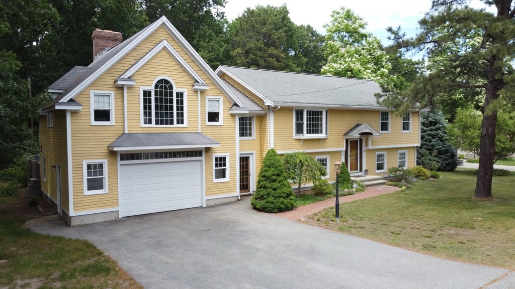 5 1/2 Silverbirch Road Billerica, MA 01821 - Photo 1 of 31