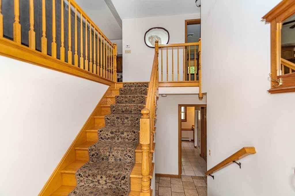 5 1/2 Silverbirch Road Billerica, MA 01821 - Photo 3 of 31