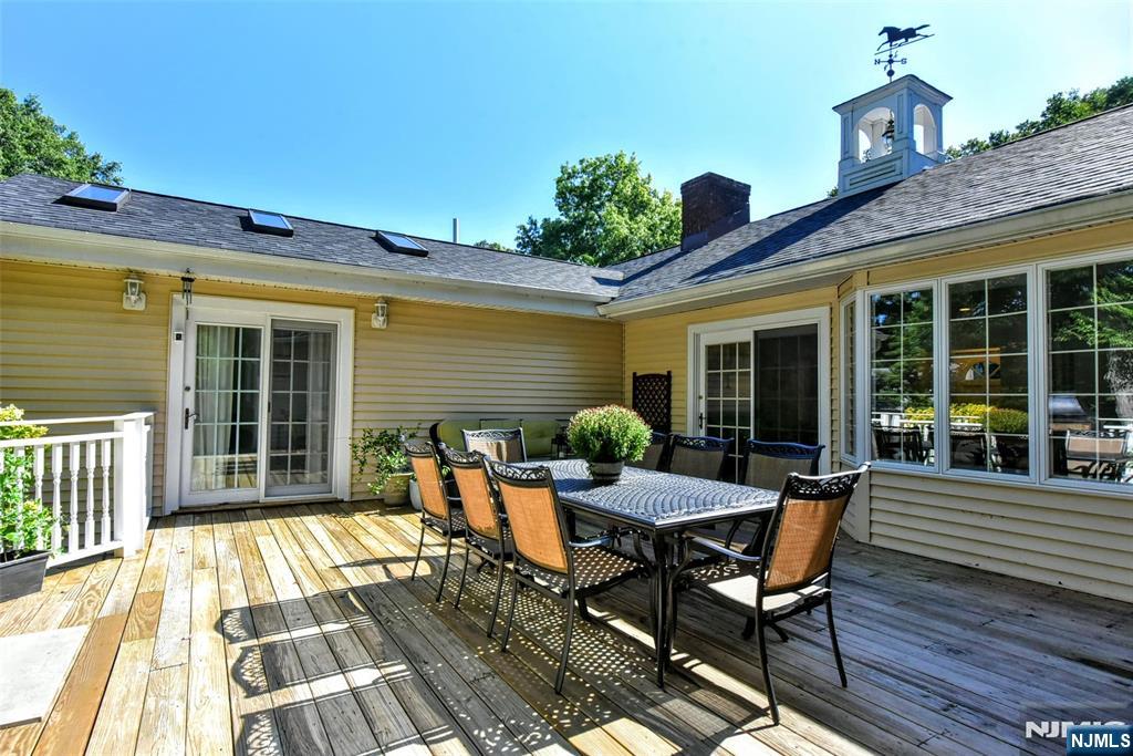 379 Martom Road Wyckoff, NJ 07481 - Photo 32 of 43 Gallery Image 32