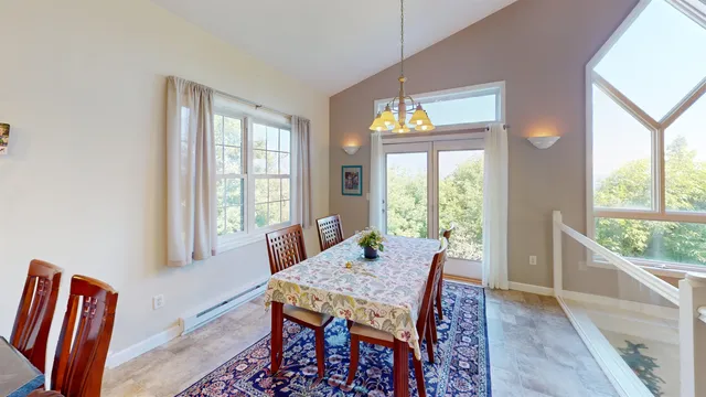 $585,000 | 908 East Skyline Parkway, Duluth, MN 55805