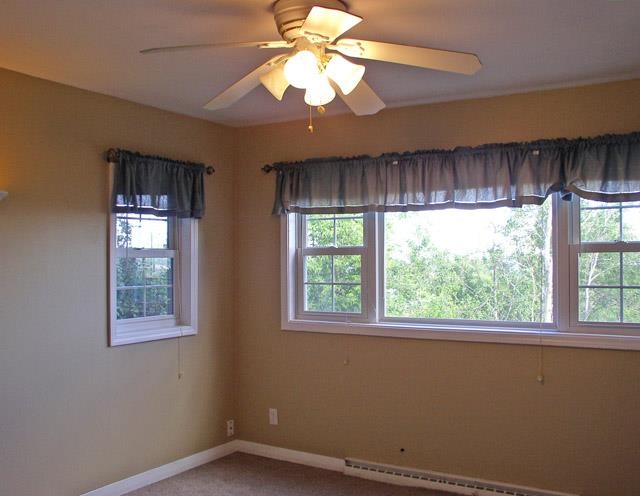 908 East Skyline Parkway Duluth, MN 55805 - Photo 32 of 40 Main bedroom with half bath 908