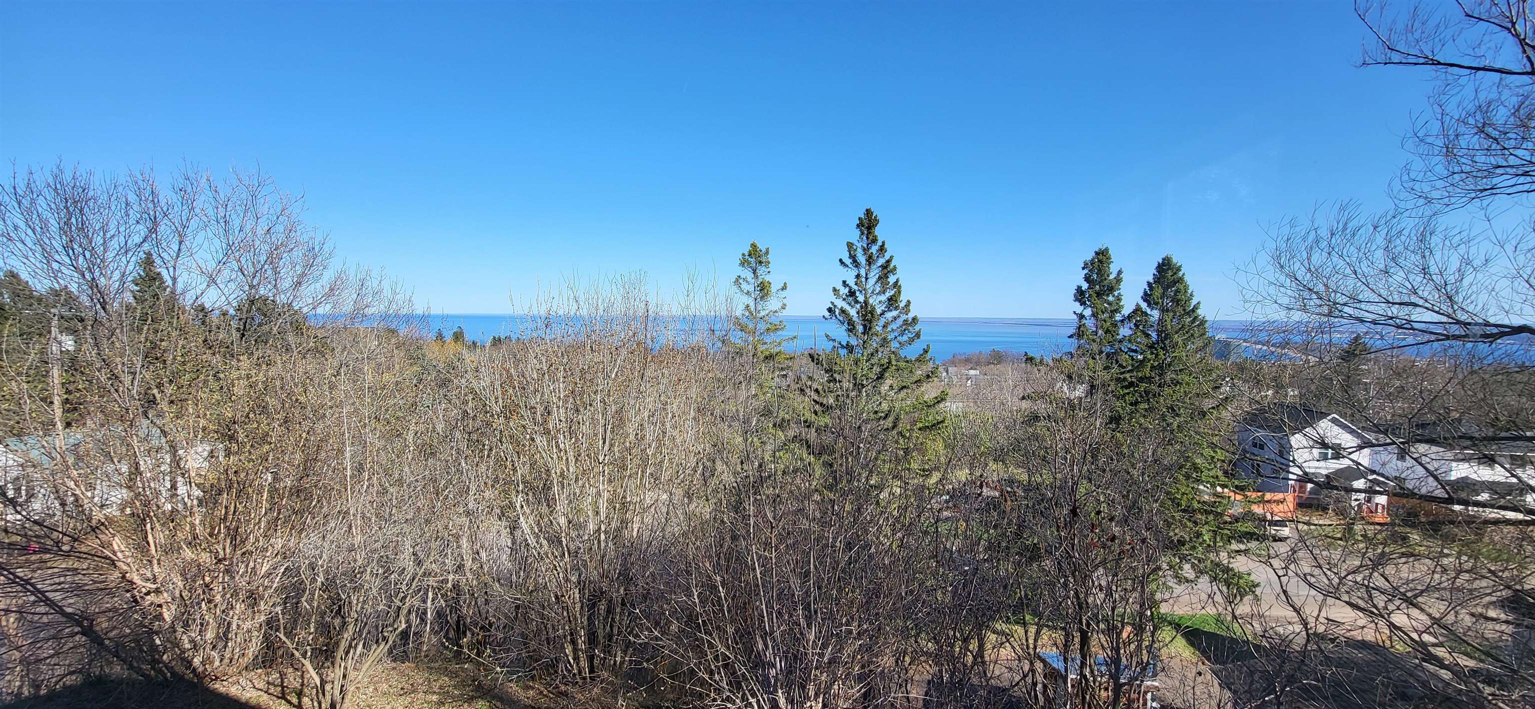 908 East Skyline Parkway Duluth, MN 55805 - Photo 4 of 40