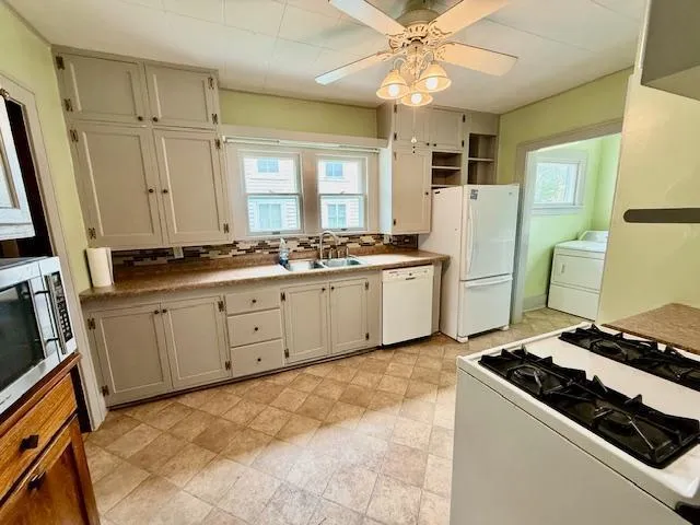 $189,900 | 105 South Oak Street, Mabel, MN 55954