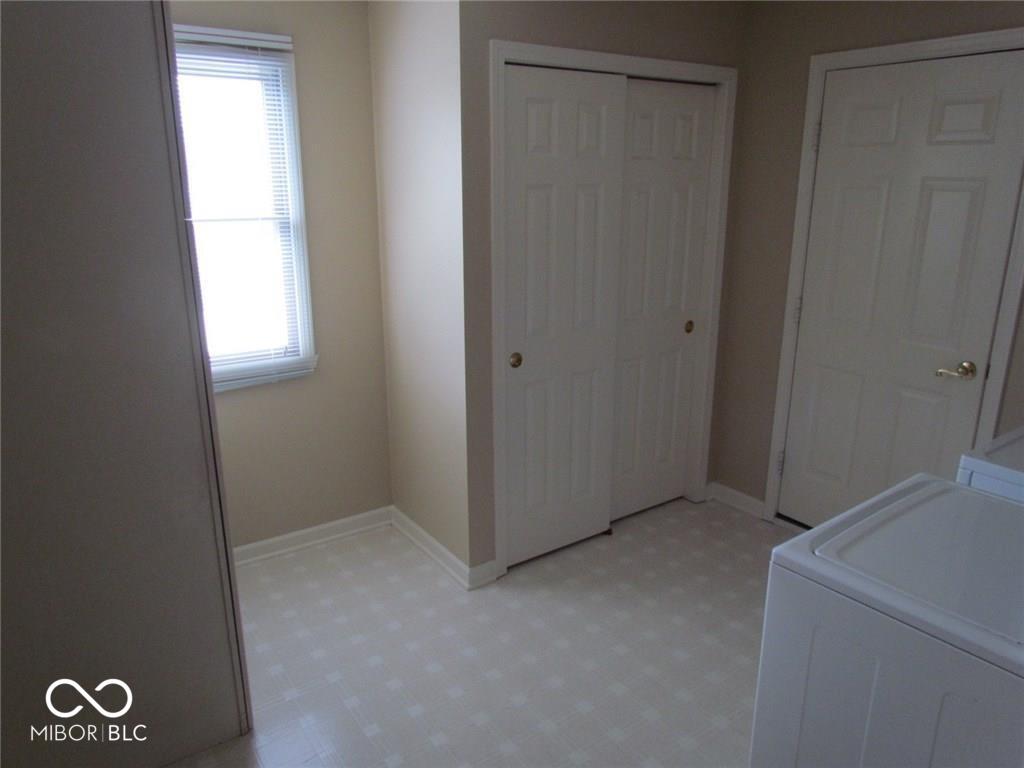 411 Mari Way Carmel, IN 46032 - Photo 22 of 32