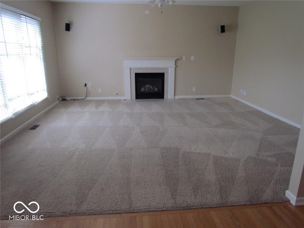 411 Mari Way Carmel, IN 46032 - Photo 7 of 32