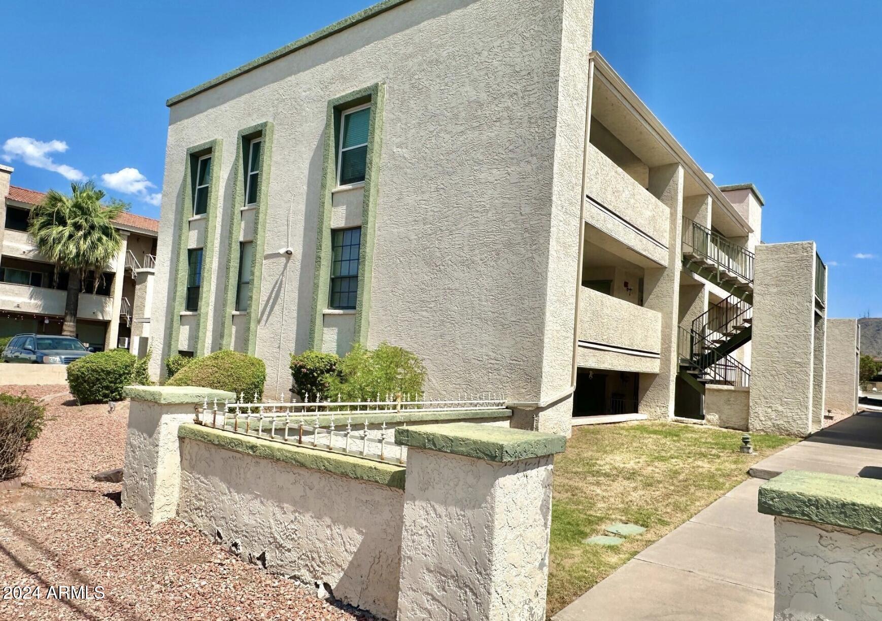 214 East Ruth Avenue, Unit 112 Phoenix, AZ 85020 - Photo 1 of 19 listing_0