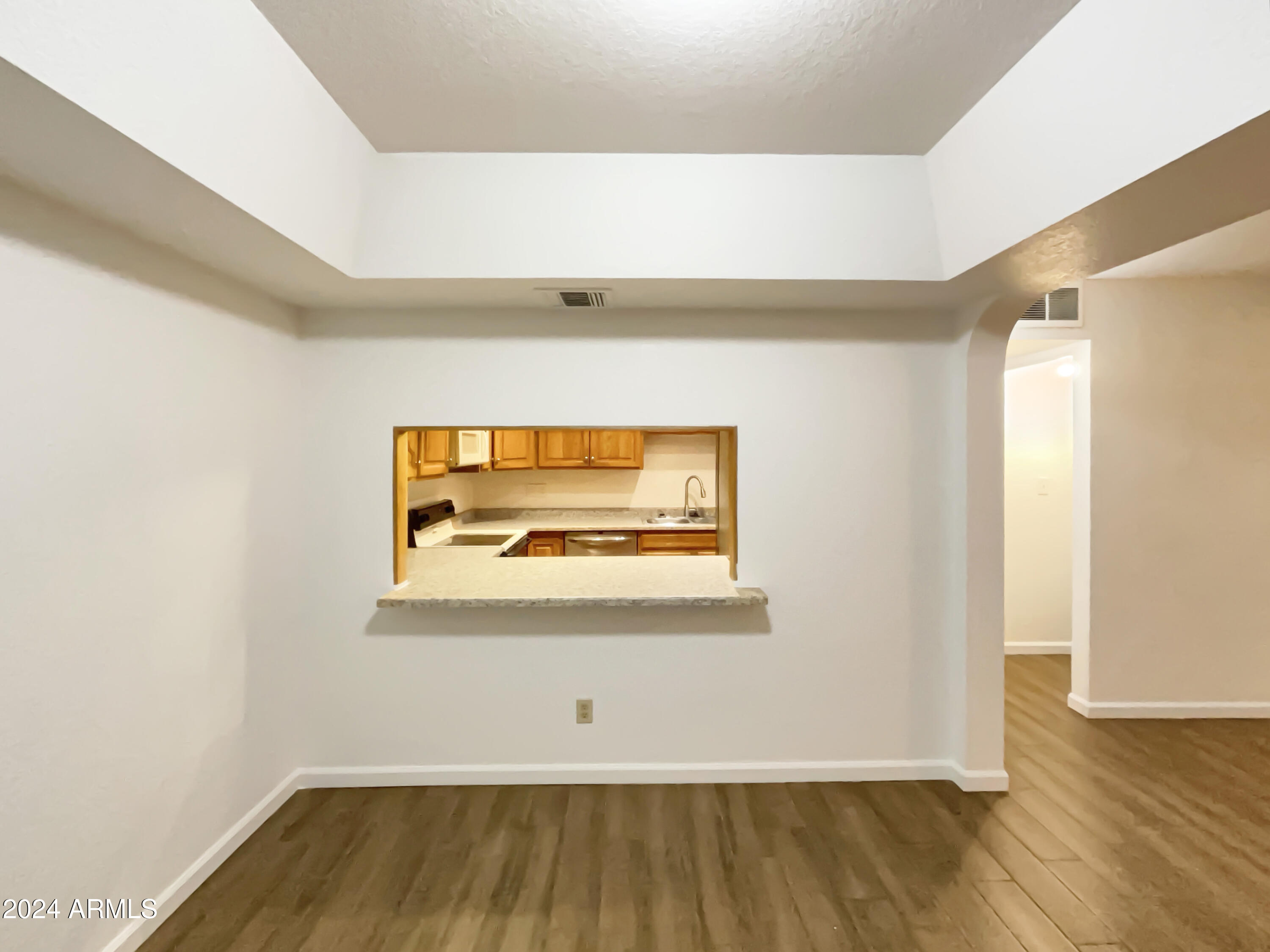 214 East Ruth Avenue, Unit 112 Phoenix, AZ 85020 - Photo 12 of 19 listing_11