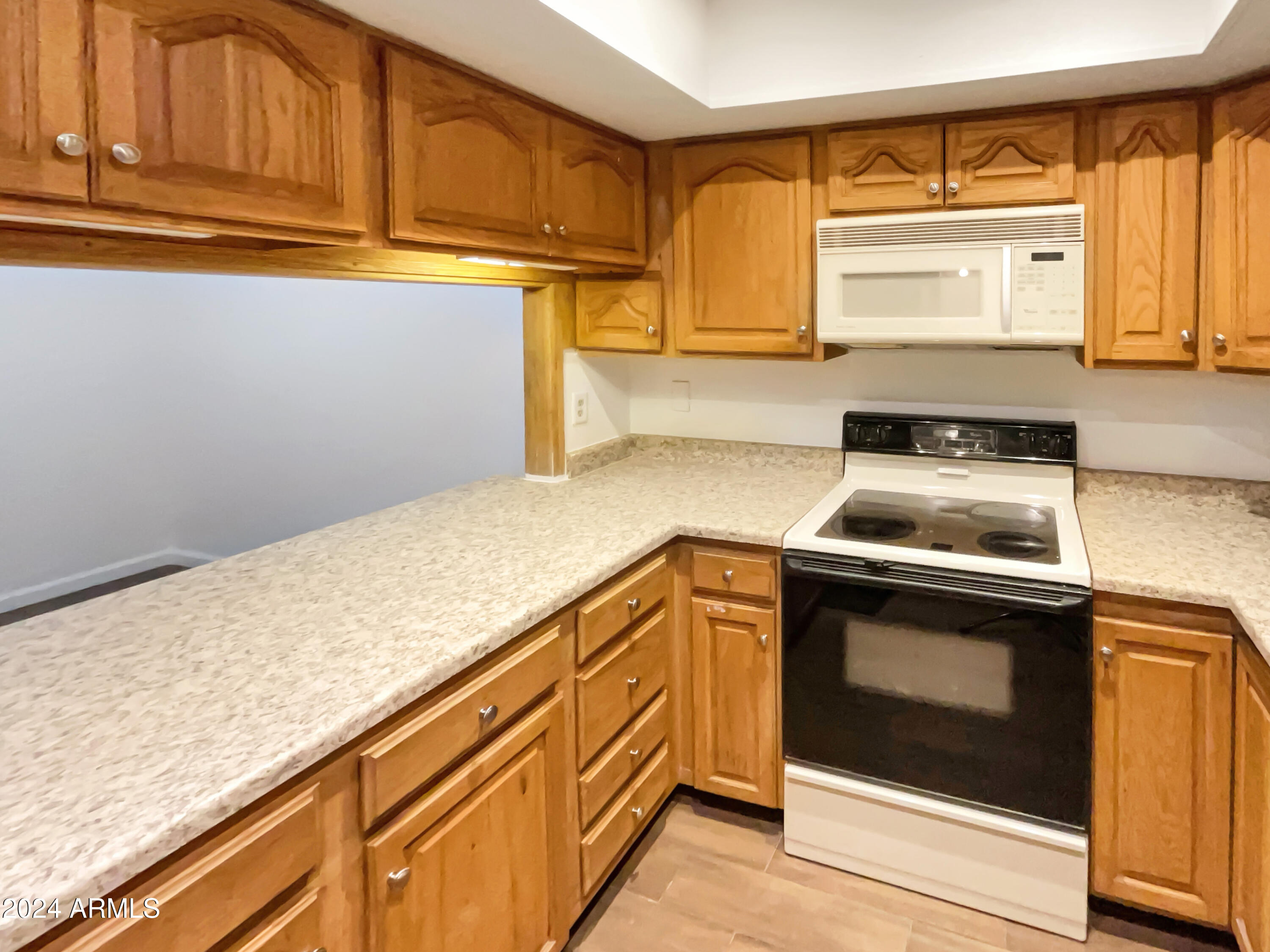 214 East Ruth Avenue, Unit 112 Phoenix, AZ 85020 - Photo 13 of 19 listing_12