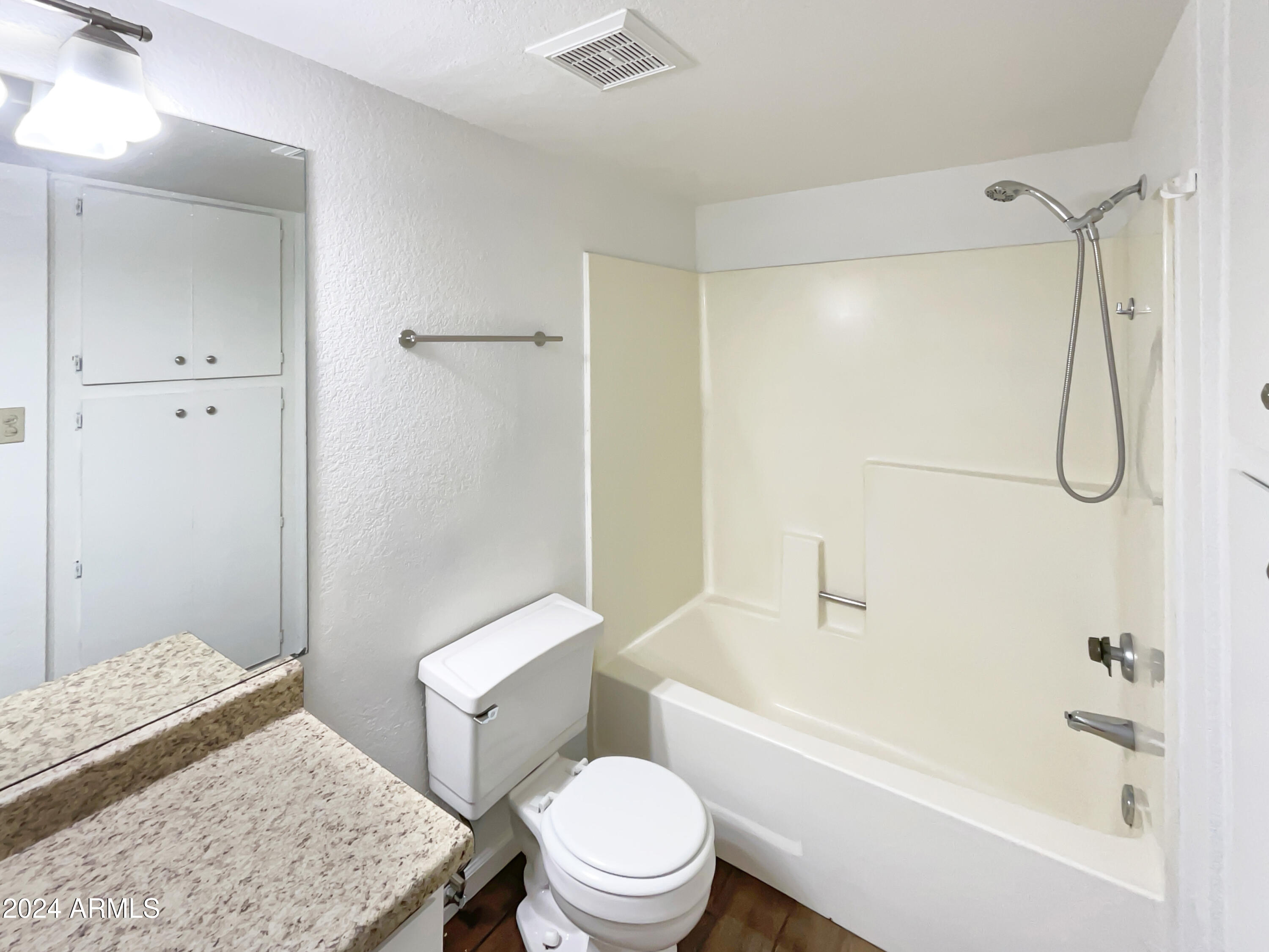 214 East Ruth Avenue, Unit 112 Phoenix, AZ 85020 - Photo 15 of 19 listing_14
