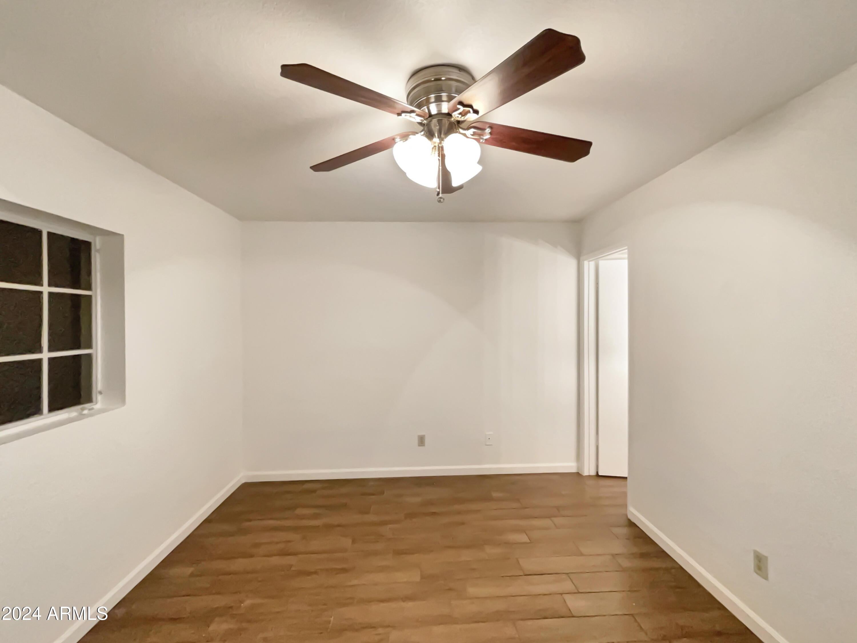 214 East Ruth Avenue, Unit 112 Phoenix, AZ 85020 - Photo 16 of 19 listing_15
