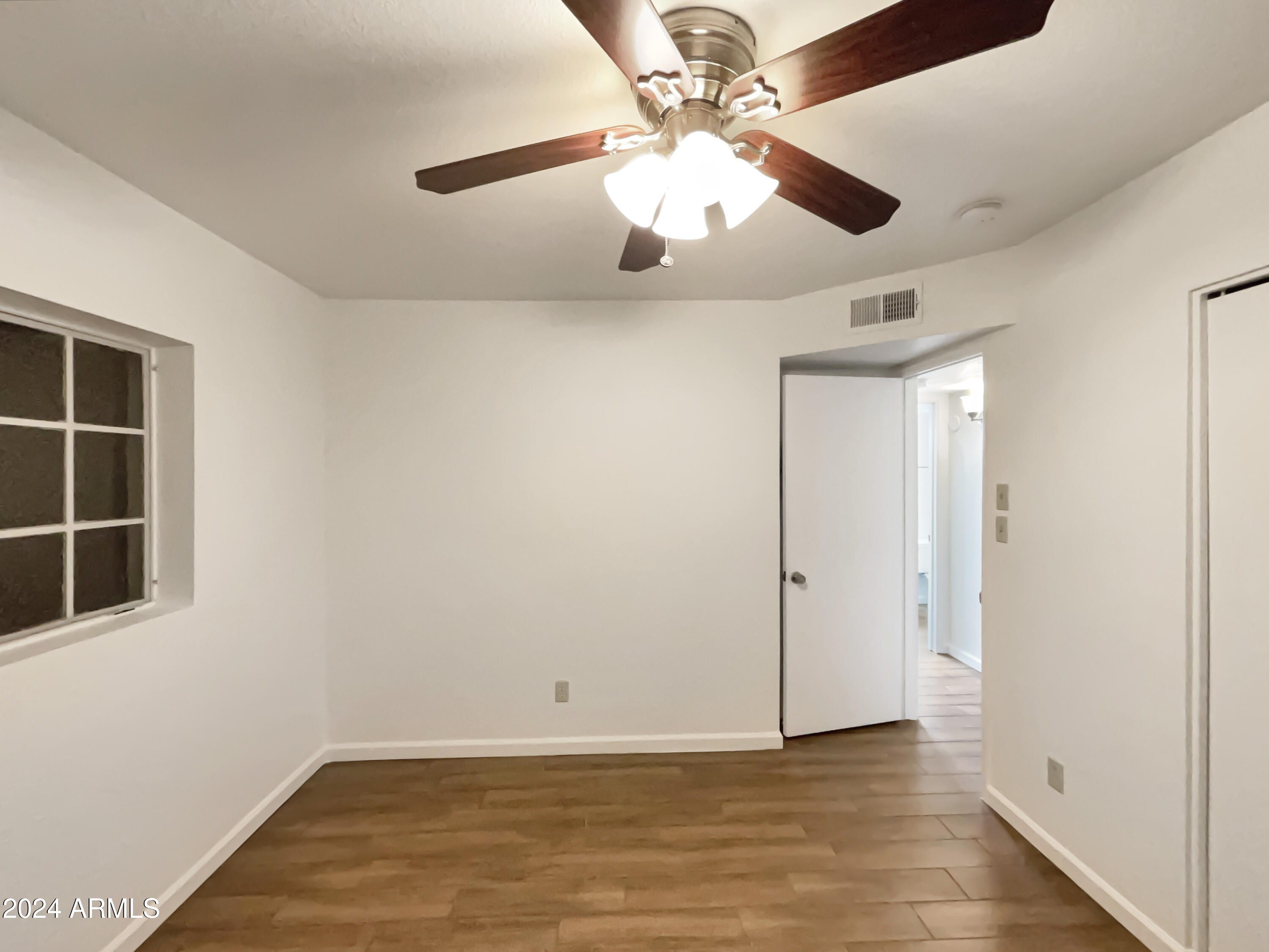 214 East Ruth Avenue, Unit 112 Phoenix, AZ 85020 - Photo 18 of 19 listing_17
