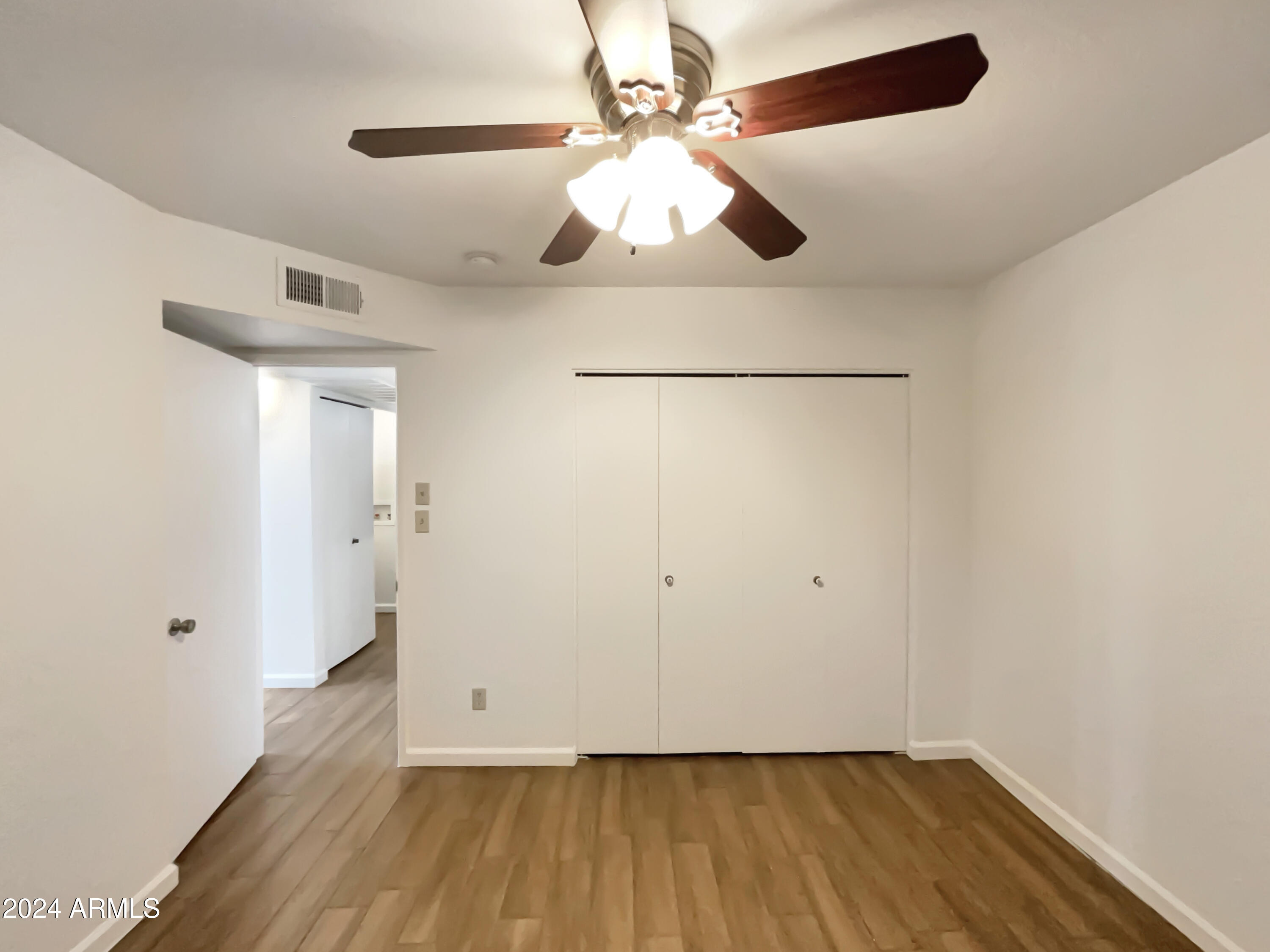 214 East Ruth Avenue, Unit 112 Phoenix, AZ 85020 - Photo 5 of 19 listing_4