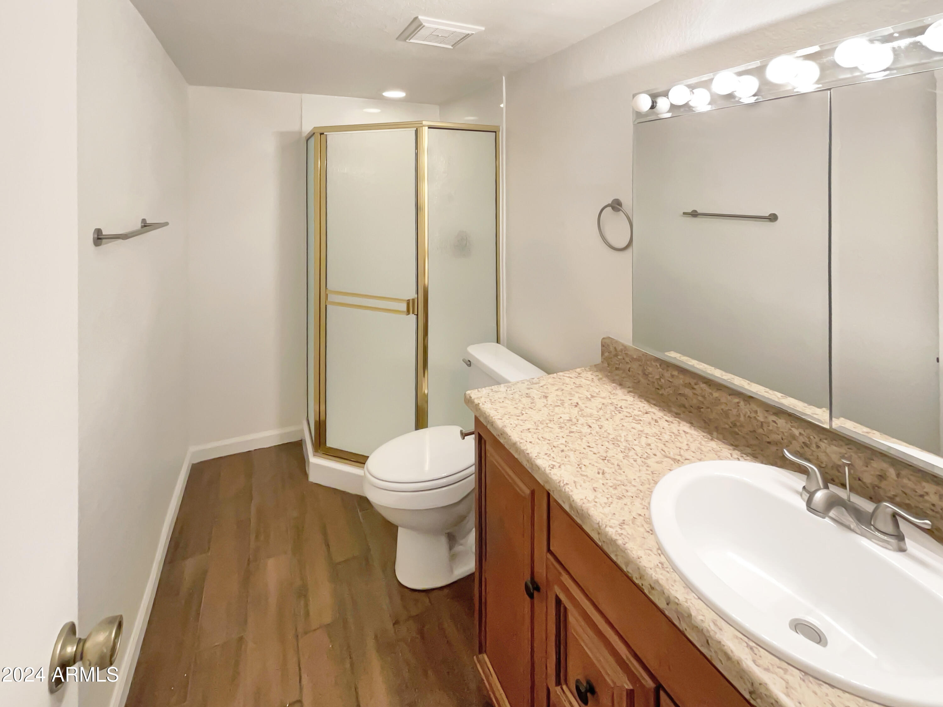214 East Ruth Avenue, Unit 112 Phoenix, AZ 85020 - Photo 8 of 19 listing_7
