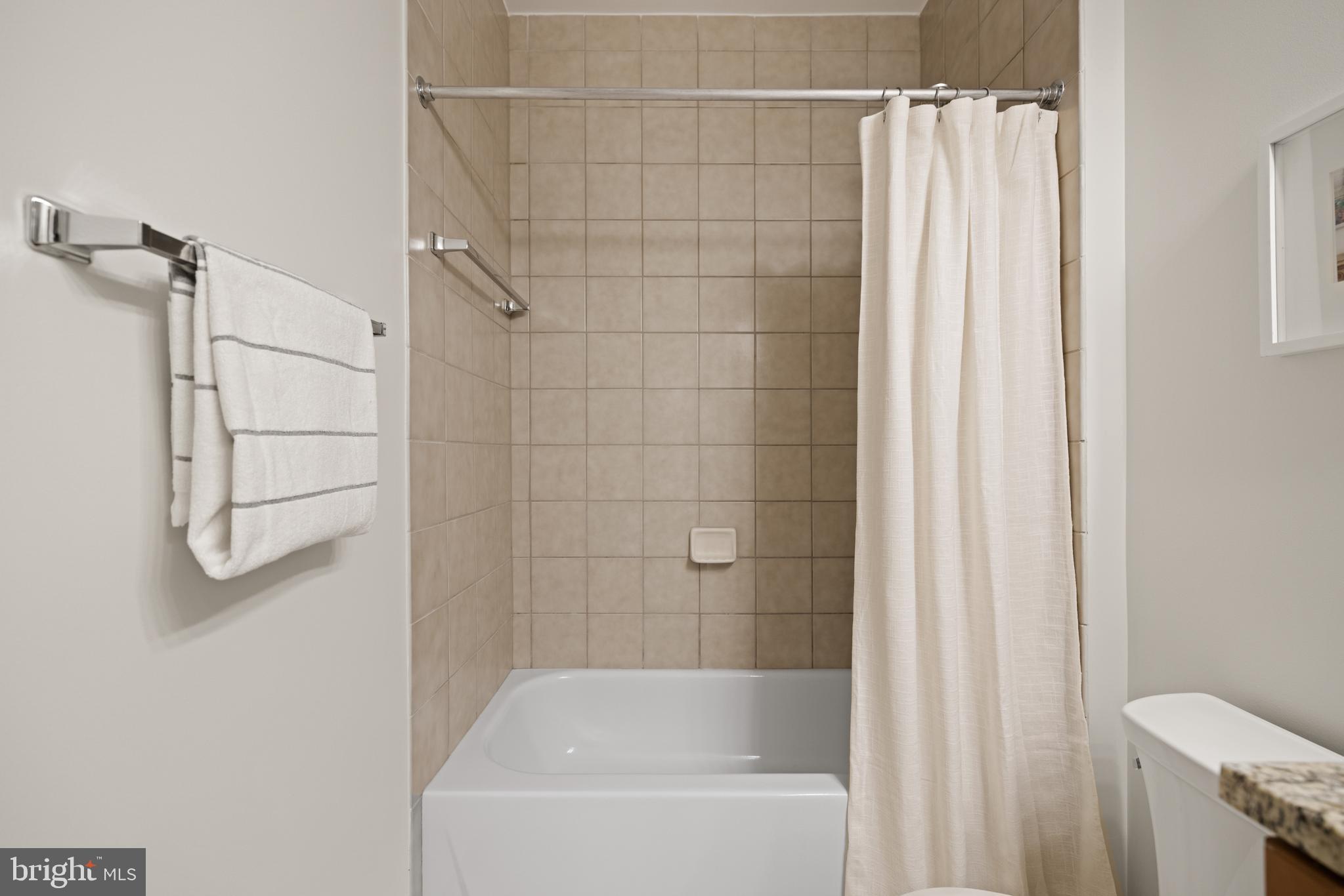 1111 25th Street Northwest, Unit 908 Washington, DC 20037 - Photo 17 of 33