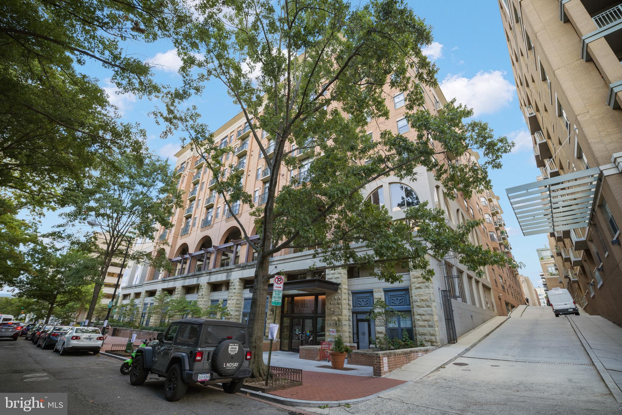 1111 25th Street Northwest, Unit 908 Washington, DC 20037 - Photo 32 of 33