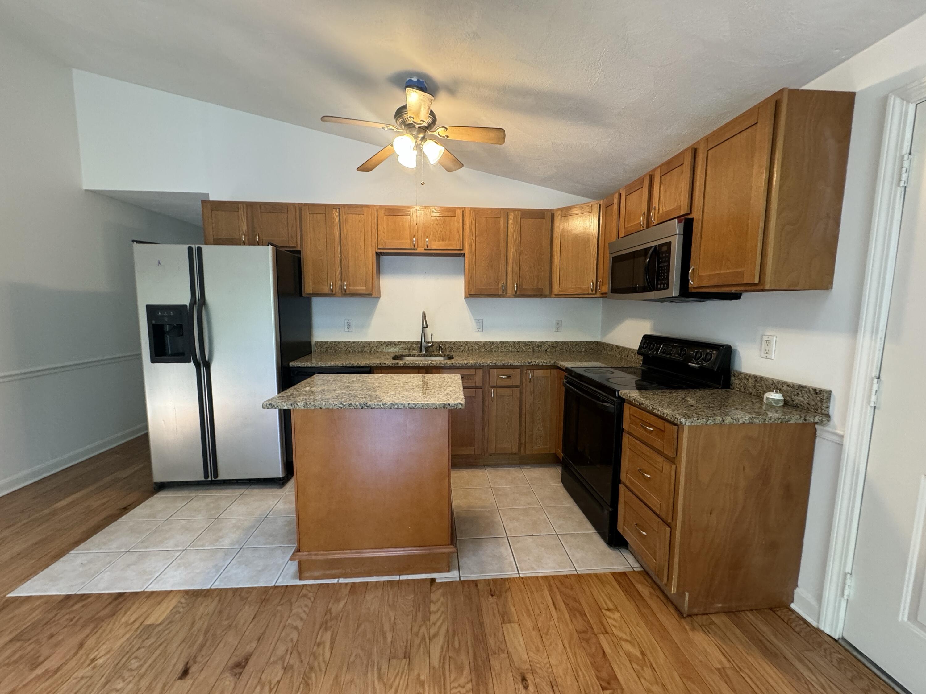 70 Cape Drive, Unit 15D Mashpee, MA 02649 - Photo 4 of 23 IMG_3894