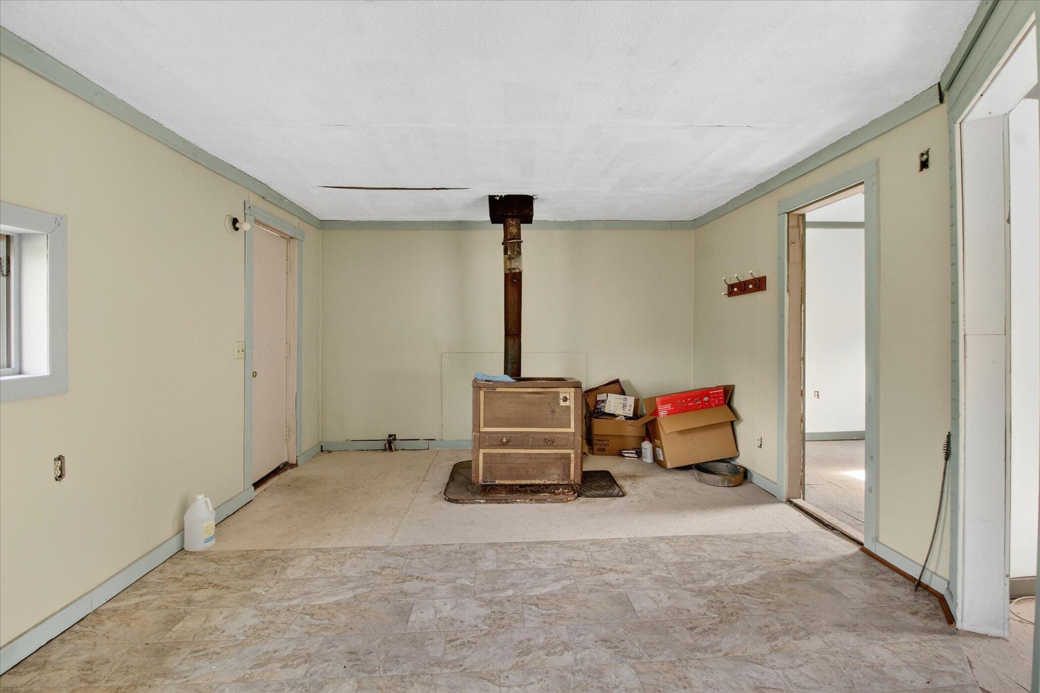 18426 14 Mile Road Leroy, MI 49655 - Photo 12 of 40 19-104-N-Andrea-Ln-St-Louis-Windowstill