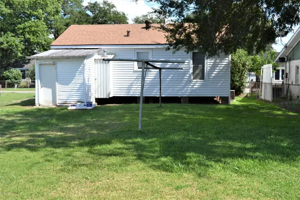 $750 | 1710 Iberia Street, New Iberia, LA 70560