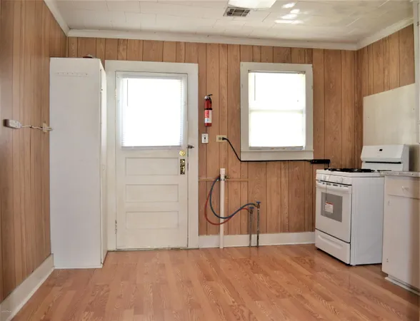 $750 | 1710 Iberia Street, New Iberia, LA 70560