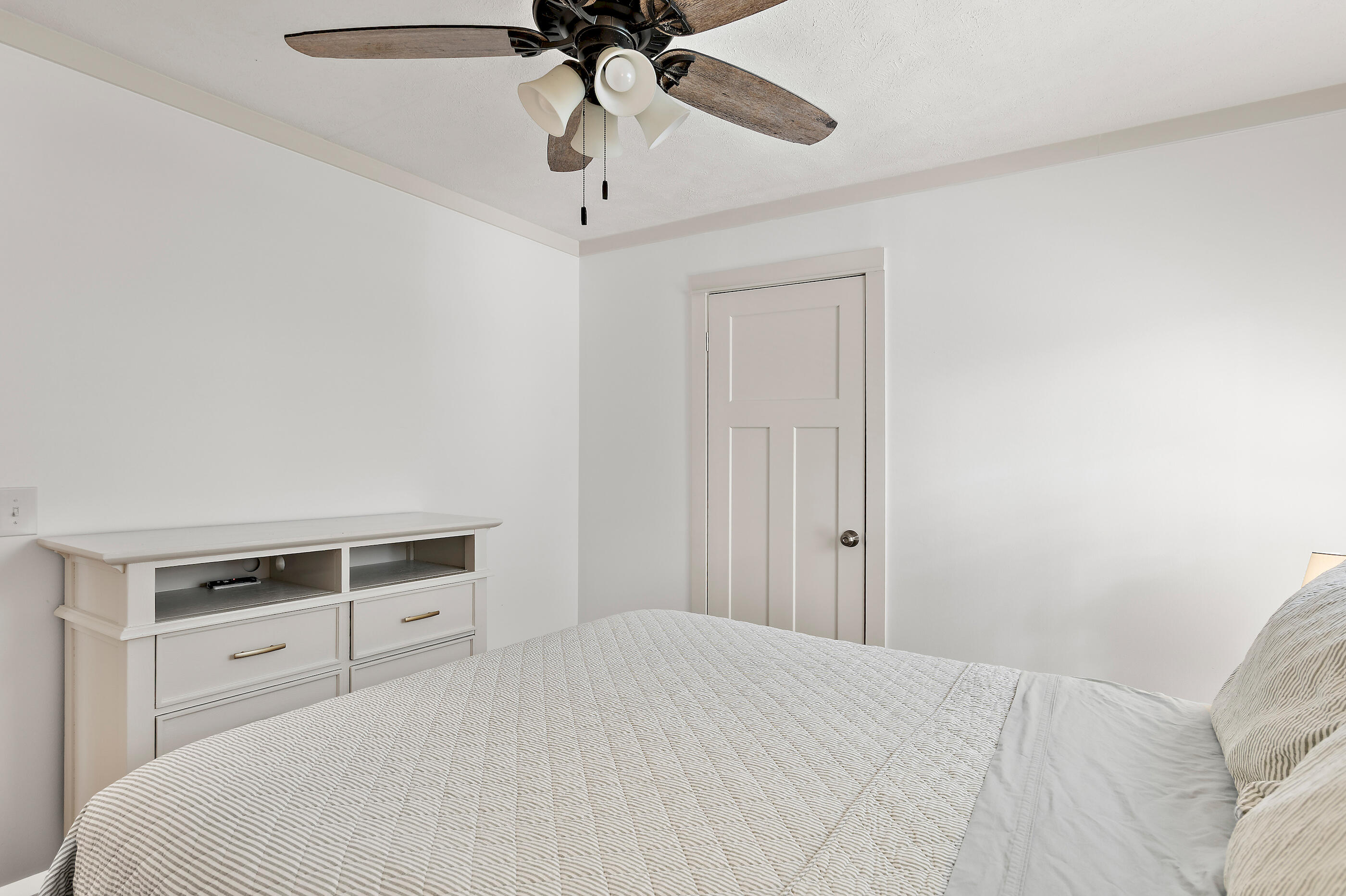 133 West Hewett Road Santa Rosa Beach, FL 32459 - Photo 27 of 38 Bedroom