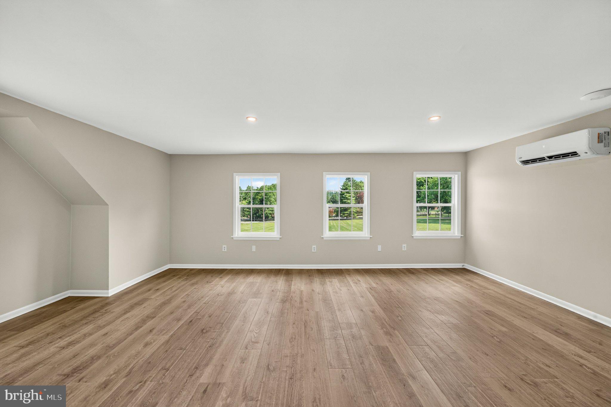 2069 Dutton Mill Road Newtown Square, PA 19073 - Photo 31 of 70 Spacious room with natural light.