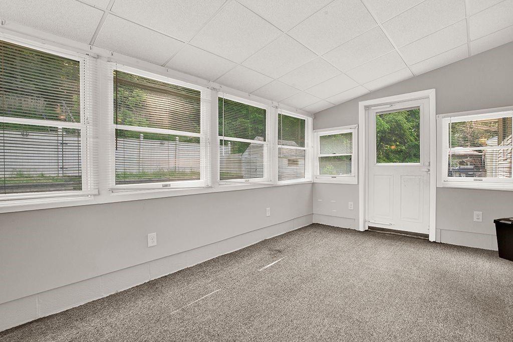 471 Tivoli Road Pittsburgh, PA 15239 - Photo 10 of 25 Gallery Image 10