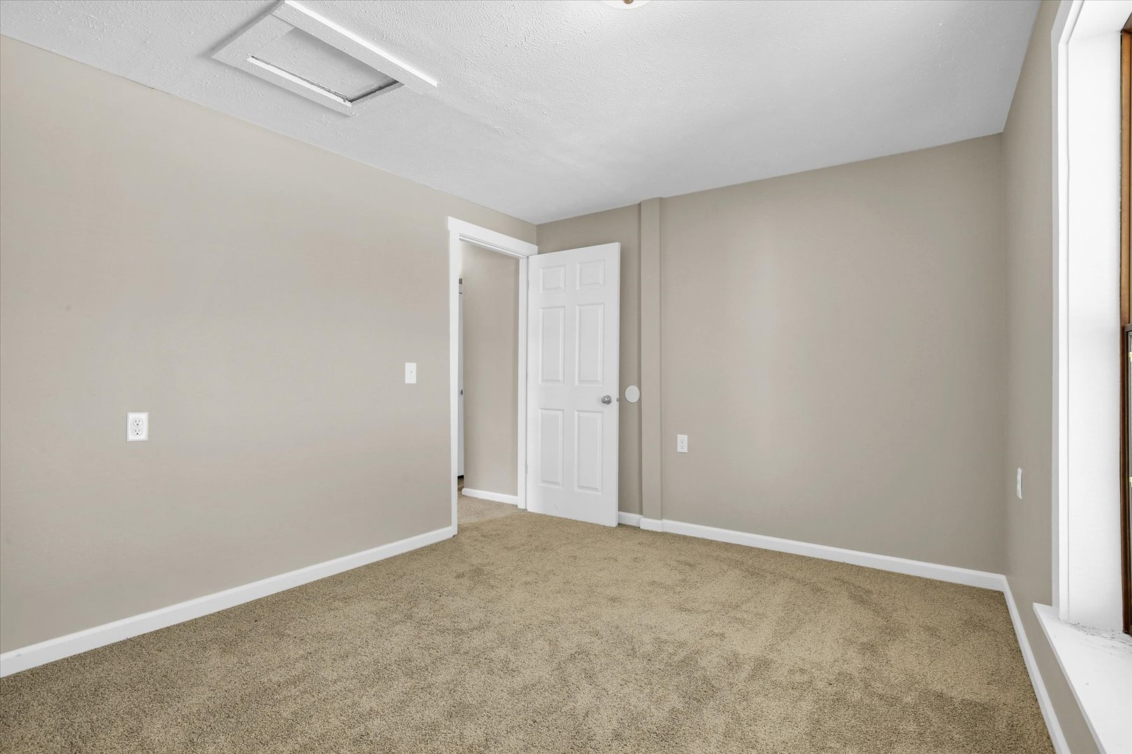 305 East Main Street Ogden, IL 61859 - Photo 10 of 31 a view of an empty room