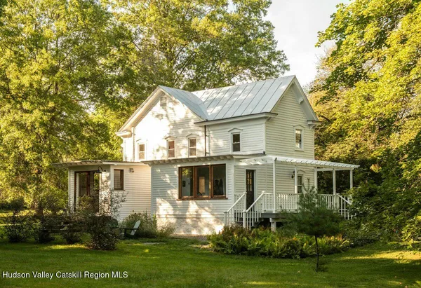 $2,500,000 | 16-18 Broadway, Tivoli, NY 12583