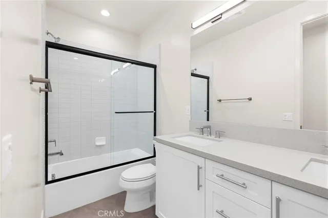 $5,000 | 19011 Main Street, Unit 101, Huntington Beach, CA 92648