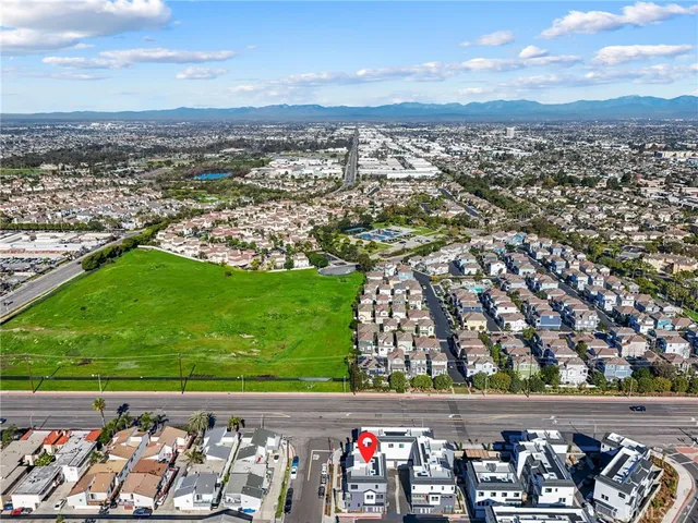 $5,000 | 19011 Main Street, Unit 101, Huntington Beach, CA 92648