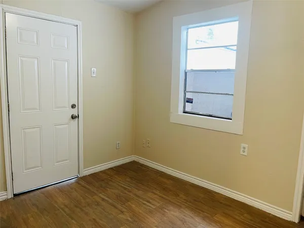 $1,750 | 2422 Eagle Street, Houston, TX 77004