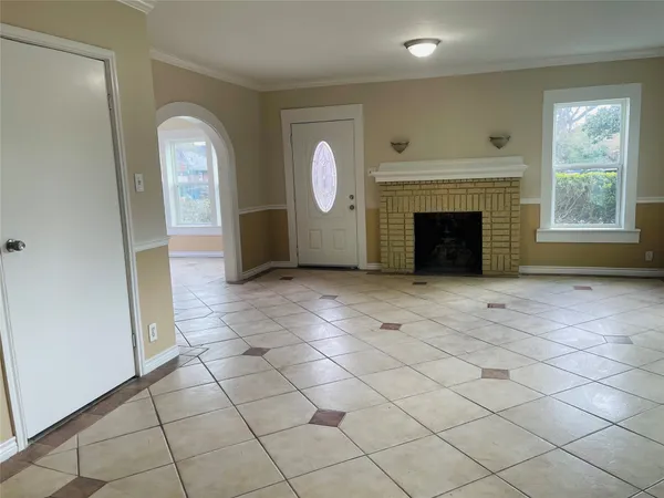 $1,750 | 2422 Eagle Street, Houston, TX 77004